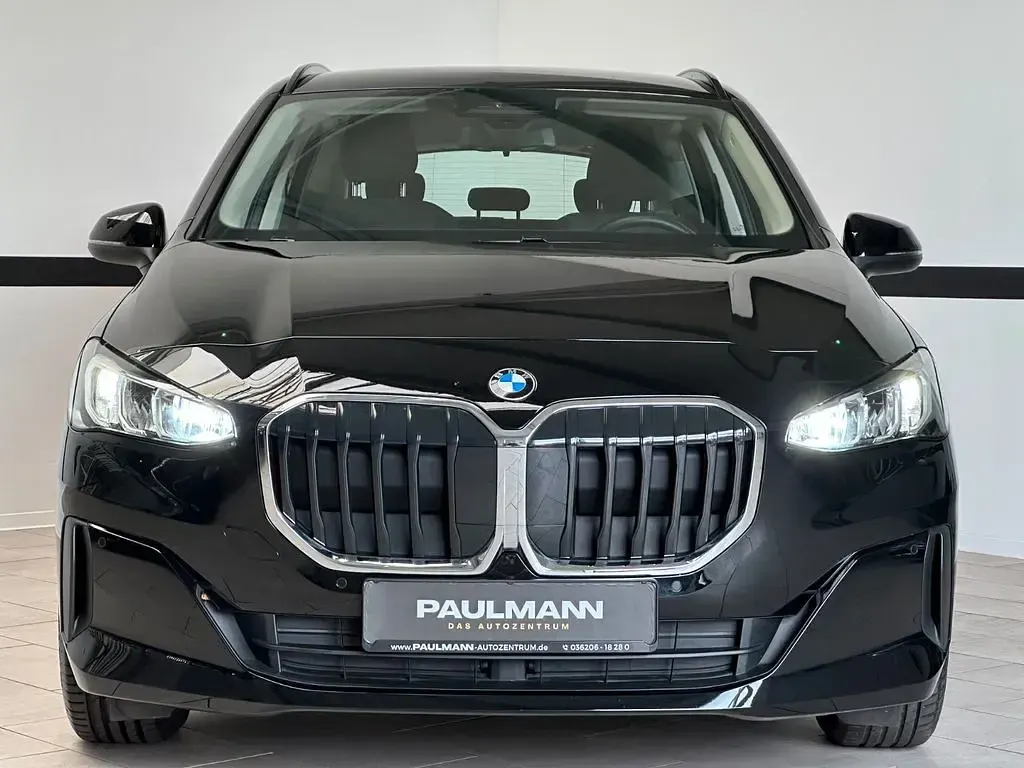 Gebraucht BMW 216 Active Tourer Shadowline 122 PS (89 kW) 2025 Schwarz Van / Kleinbus