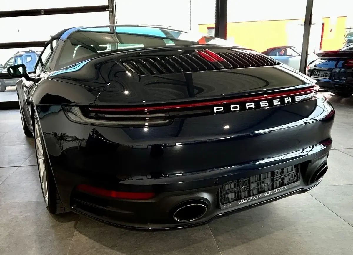 Gebraucht Porsche 992 450 PS (330 kW) 2021 Windsorblau Coupé
