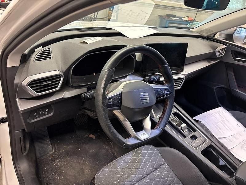 Gebraucht Seat Leon FR 150 PS (110 kW) 2023 Weiß Limousine