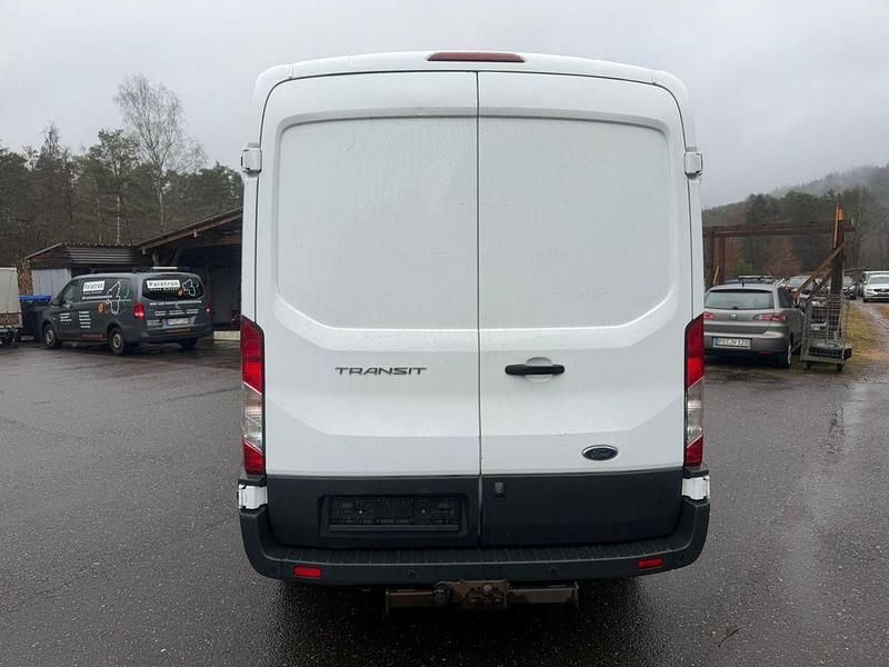 Gebraucht Ford Transit Trend 131 PS (96 kW) 2020 Weiß Van / Kleinbus