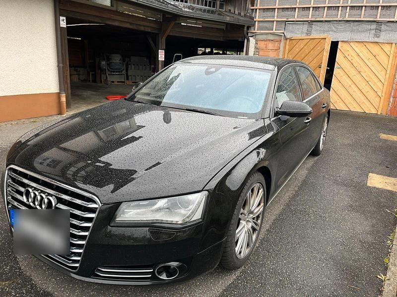 Second-hand Audi A8L 351 CP (258 kW) 2011 Negru Berlinǎ