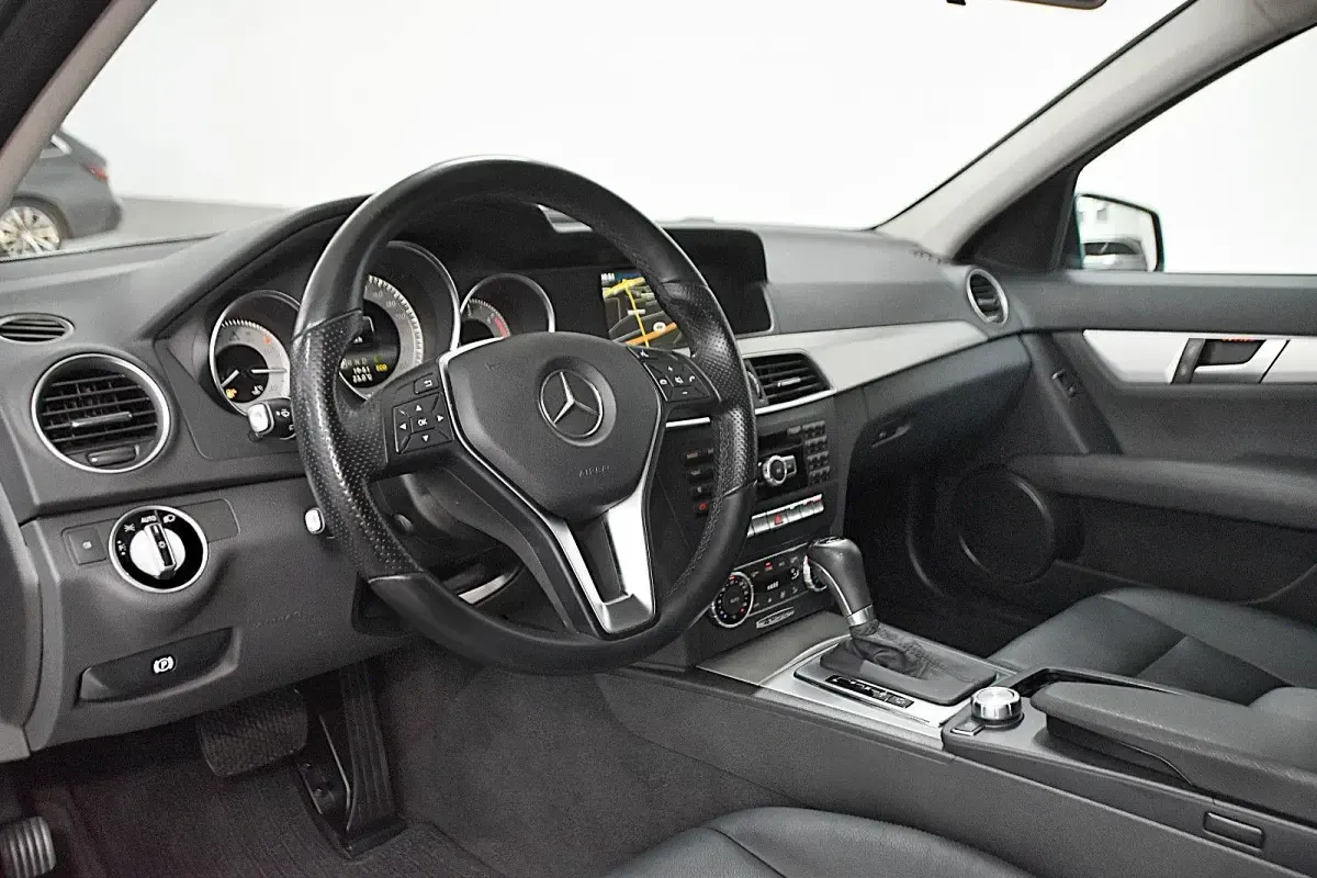 Gebraucht Mercedes C250 204 PS (150 kW) 2014 Grau Kombi