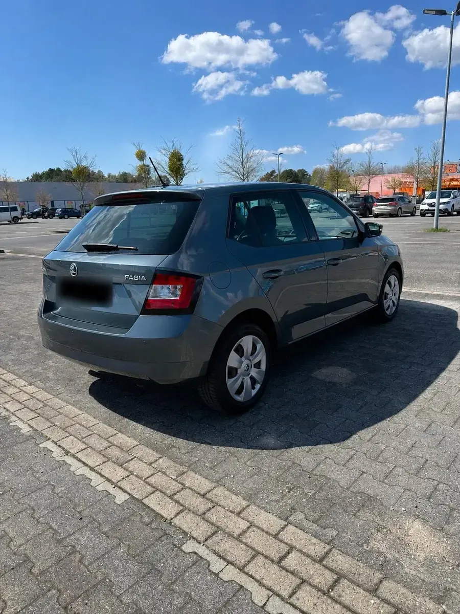 Gebraucht Skoda Fabia 90 PS (66 kW) 2015 Kleinwagen