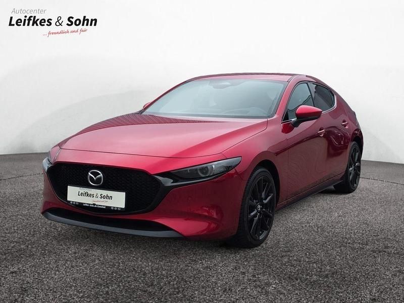 Rot Gebraucht 2024 Mazda 3 Exclusive-Line Limousine | 26.980 € (Fairer Preis) - Bild 1/4
