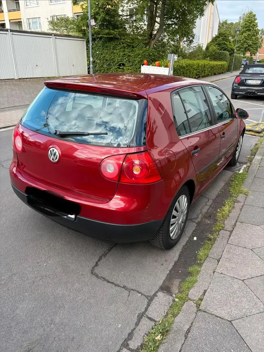 Gebraucht VW Golf V 116 PS (85 kW) 2003 Rot Kleinwagen
