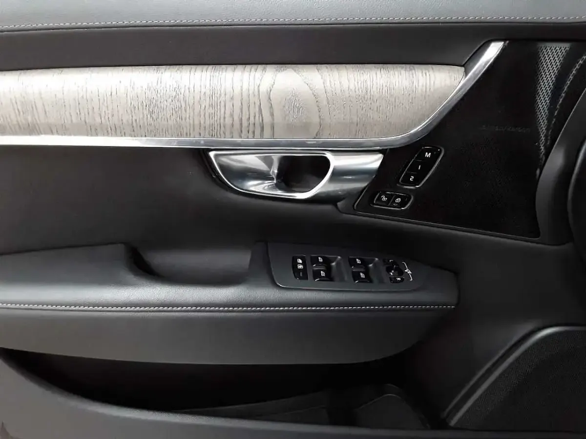 Gebraucht Volvo V90 Plus 197 PS (144 kW) 2022 Black stone Kombi