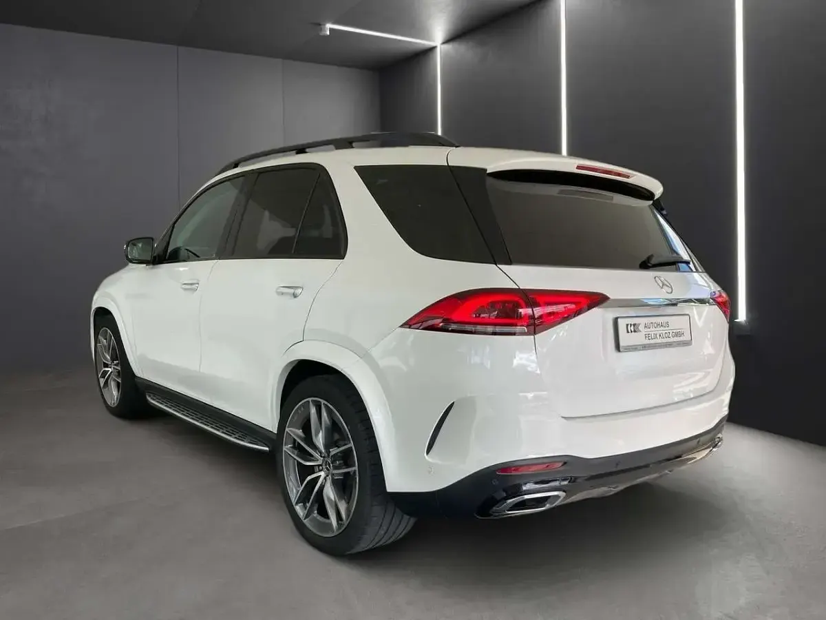 Gebraucht Mercedes GLE450 AMG 367 PS (269 kW) 2023 Unilack polarweiß SUV