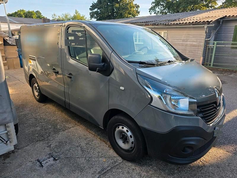 Grau Gebraucht 2019 Renault Trafic Van | 11.425 € - Bild 1/4