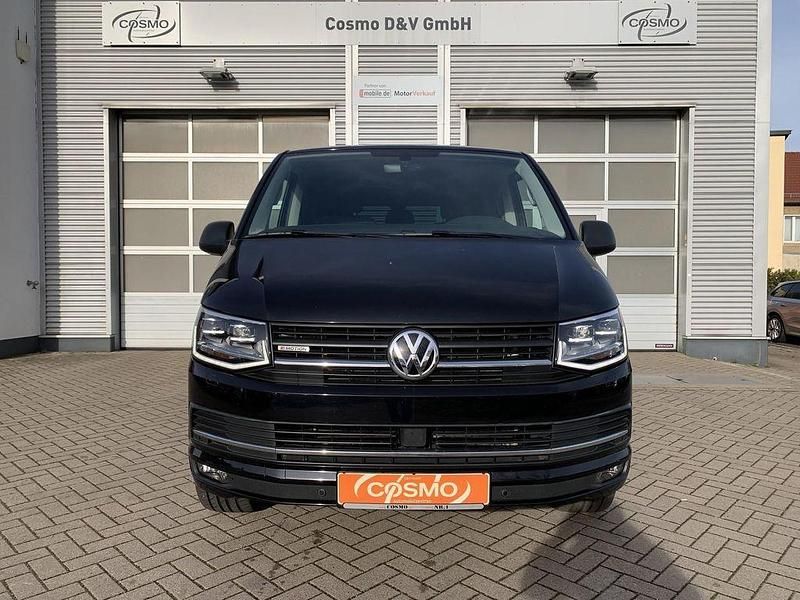 Gebraucht VW Caravelle 204 PS (150 kW) 2017 Deep black perleffekt Van
