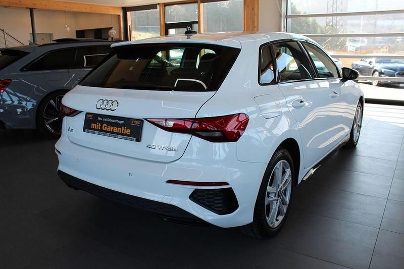 Gebraucht Audi A3 S-Line 204 PS (150 kW) 2022 Weiß Limousine