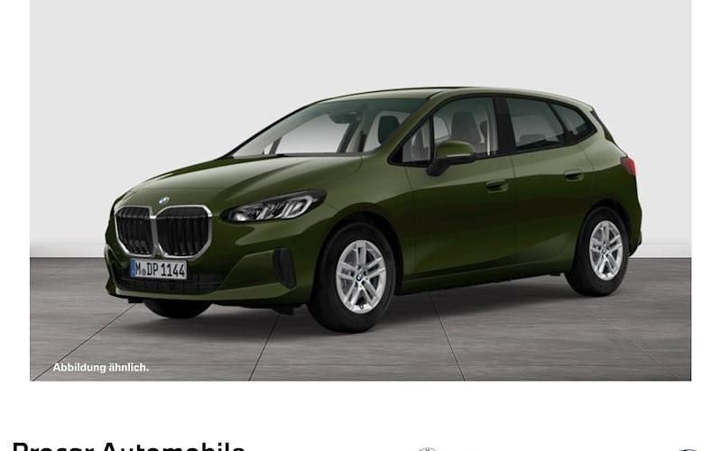 Gebraucht BMW 220 170 PS (125 kW) 2023 Grün Kombi