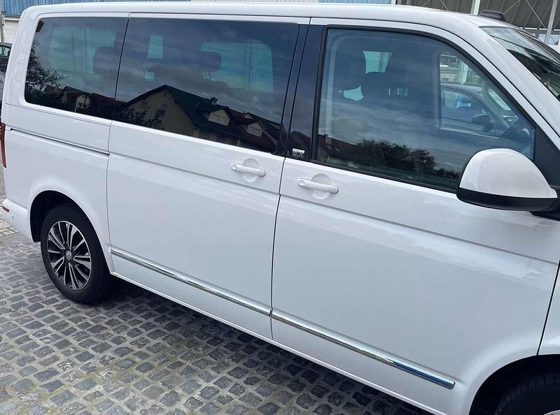 Gebraucht VW Multivan Comfortline 150 PS (110 kW) 2021 Weiß Van