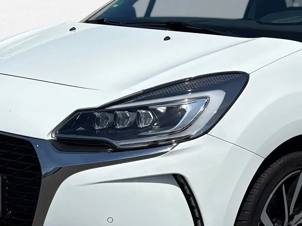 Gebraucht Citroën DS3 110 PS (80 kW) 2018 Weiß Limousine