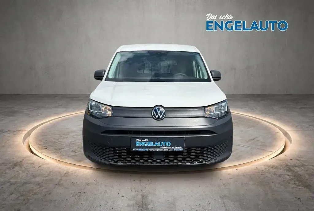 Usado VW Caddy 102 HP (75 kW) 2022 Branco Monovolume