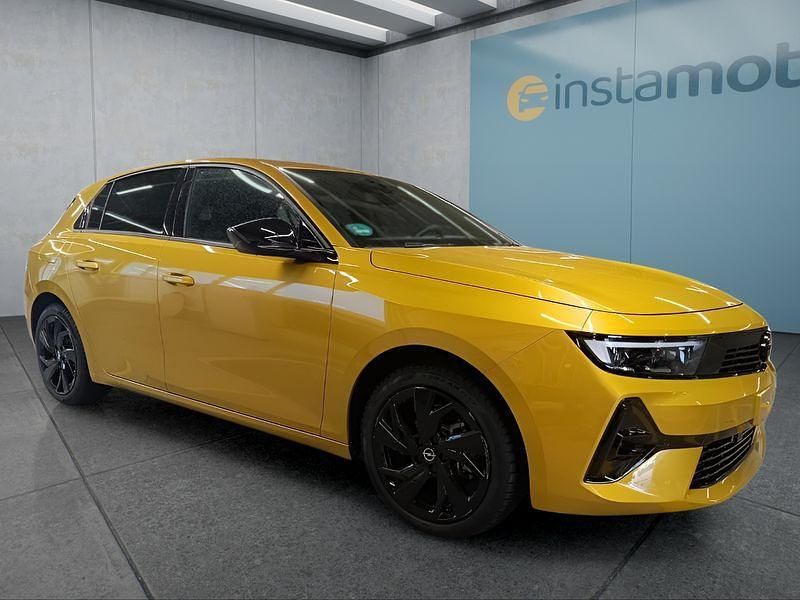Gebraucht Opel Astra 131 PS (96 kW) 2024 Gelb Limousine