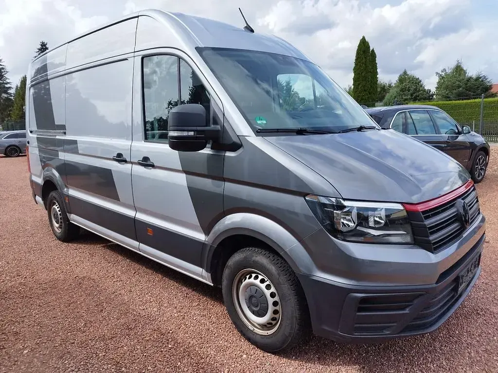 Gebraucht VW Crafter 140 PS (102 kW) 2018 Reflexsilber (metallic) Van