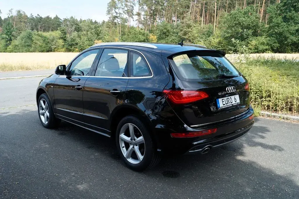 Gebraucht Audi Q5 Comfort 163 PS (119 kW) 2016 Schwarz SUV