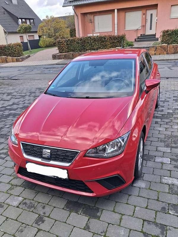 Rot Gebraucht 2020 Seat Ibiza Style Kleinwagen | 11.850 € (Fairer Preis) - Bild 1/3