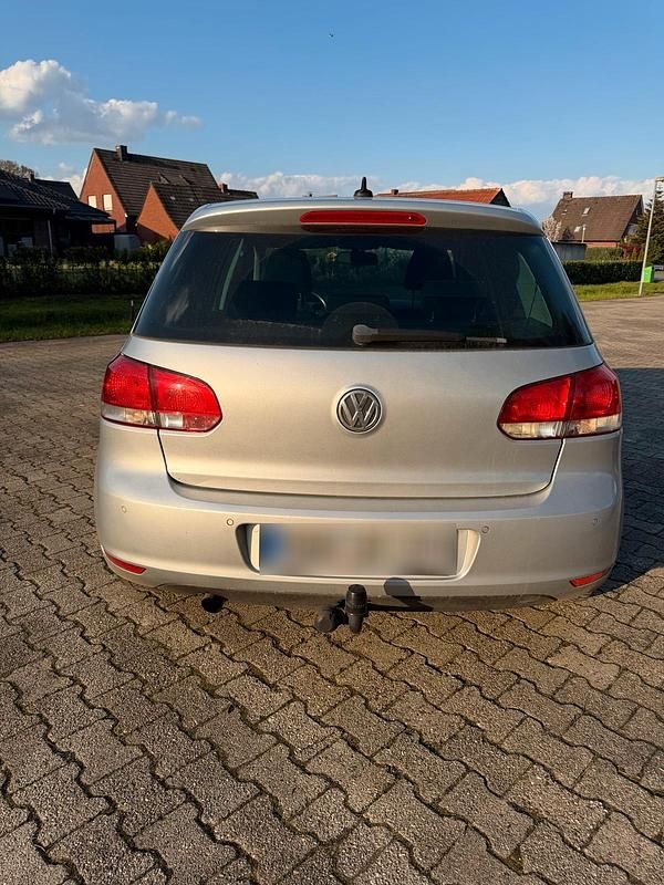 Gebraucht VW Golf VI Style 105 PS (77 kW) 2012 Grau Kleinwagen