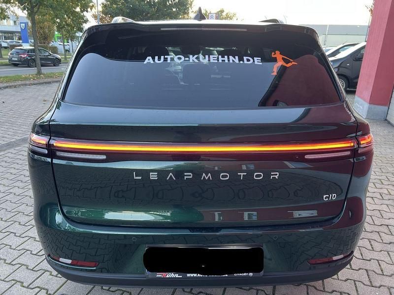 Neu Leapmotor C10 64 kW (88 PS) 2025 Glazed grün SUV