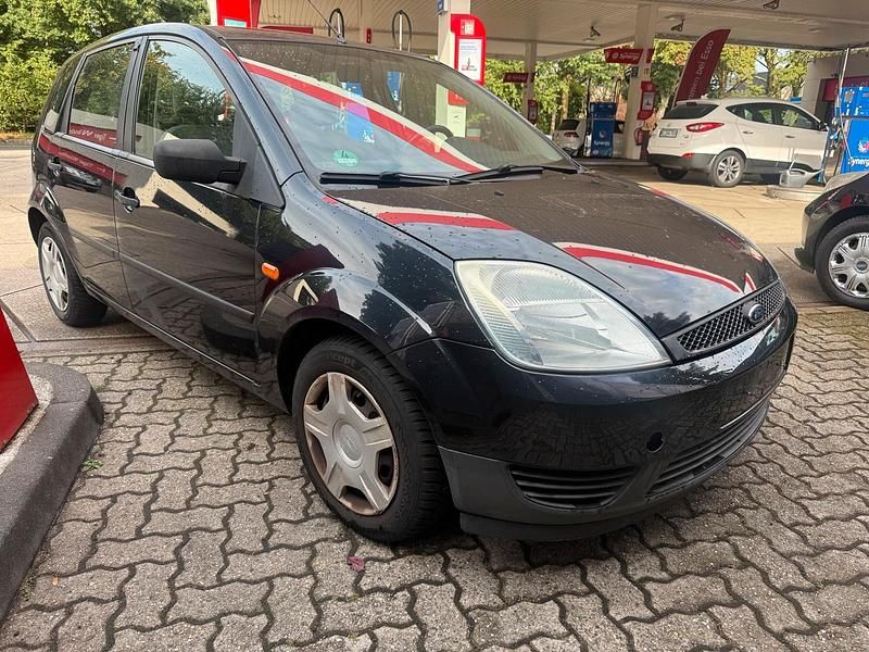 Schwarz Gebraucht 2002 Ford Fiesta Kleinwagen | 950 € (Guter Preis) - Bild 1/4