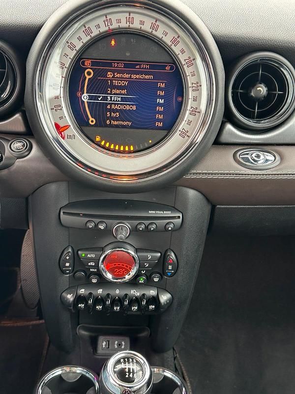 Second-hand Mini Cooper Cabriolet 122 CP (89 kW) 2013 Maro Cabrio