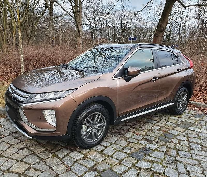 Bronze Gebraucht 2019 Mitsubishi Eclipse Cross Active SUV | 13.600 € (Guter Preis) - Bild 1/3