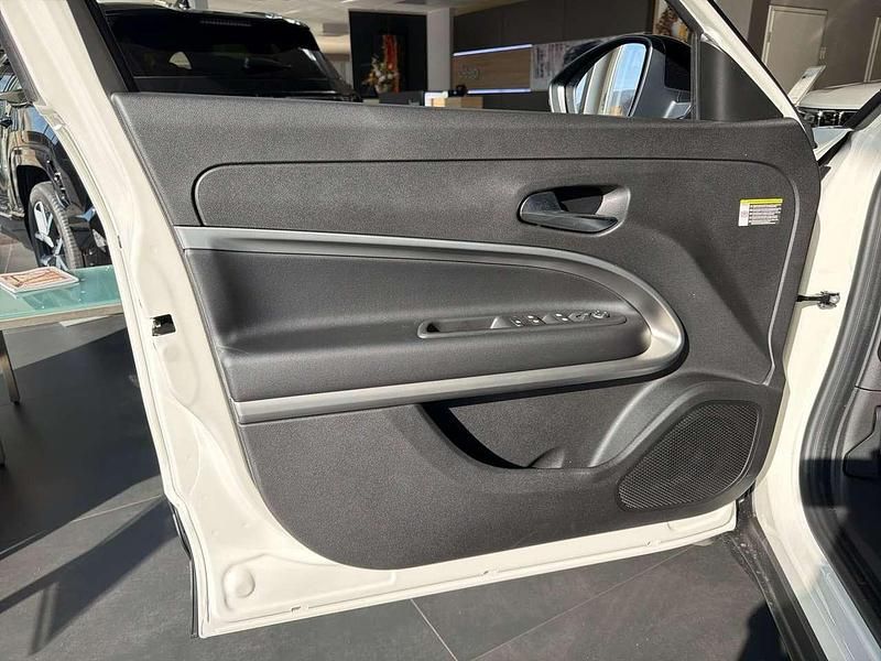 Neu Jeep Avenger Summit 110 PS (80 kW) 2026 Solid white/dach in schwarz SUV