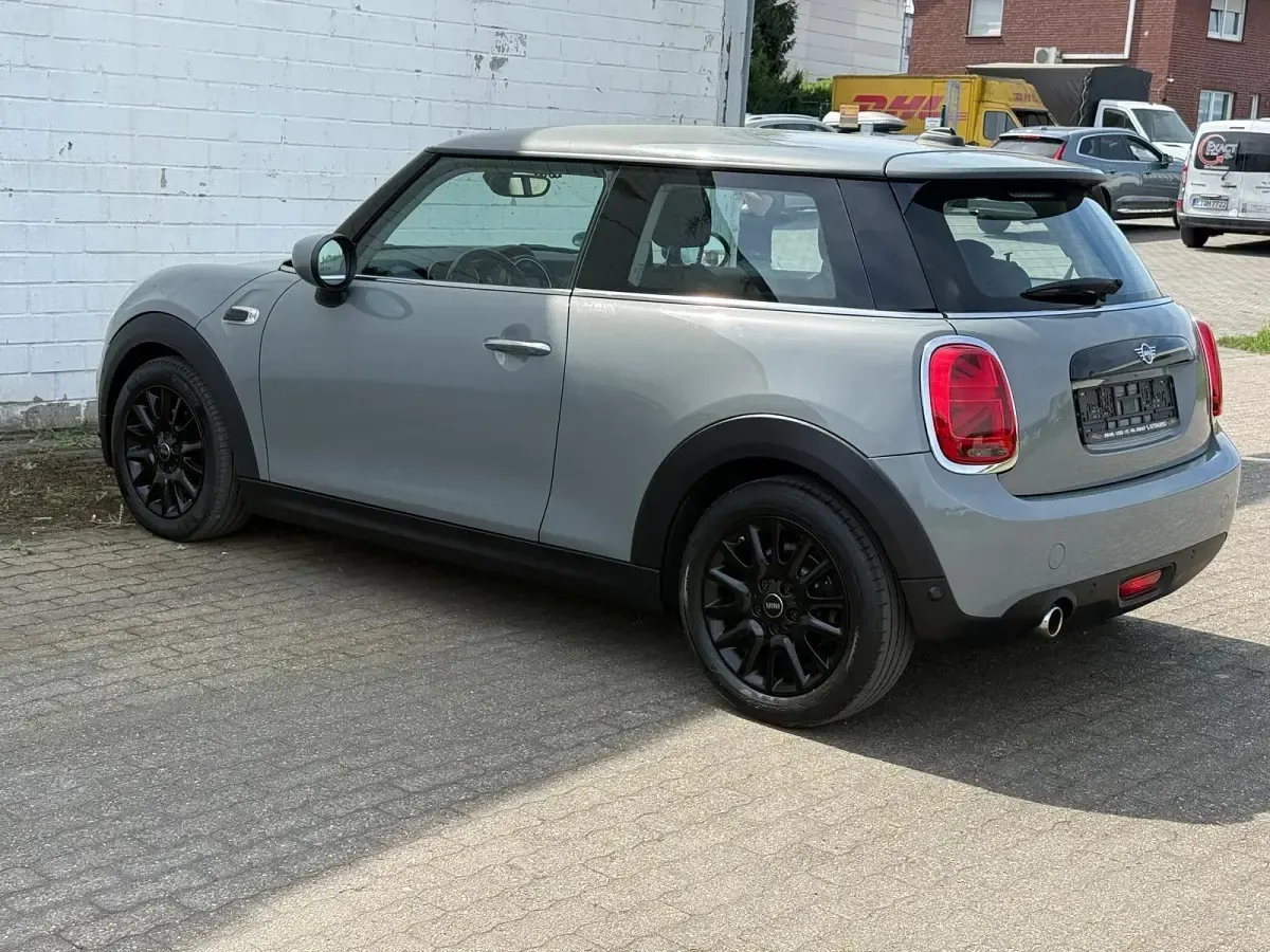 Gebraucht Mini Cooper 136 PS (100 kW) 2020 Grau Kleinwagen