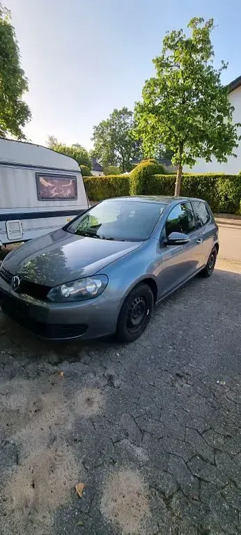 Gebraucht VW Golf VII Trendline 86 PS (63 kW) 2012 Grau Limousine