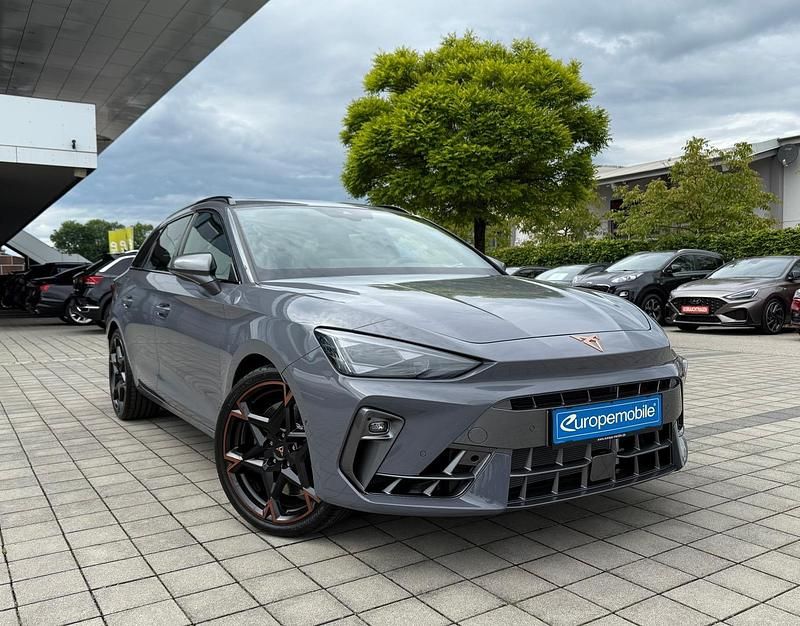 Nouvelle Cupra Leon VZ 333 ch (244 kW) 2025 Gris Break