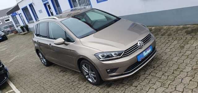 Gold metallic Gebraucht 2014 VW Golf Sportsvan Highline Van / Kleinbus | 14.350 € (Etwas zu teuer) - Bild 1/4