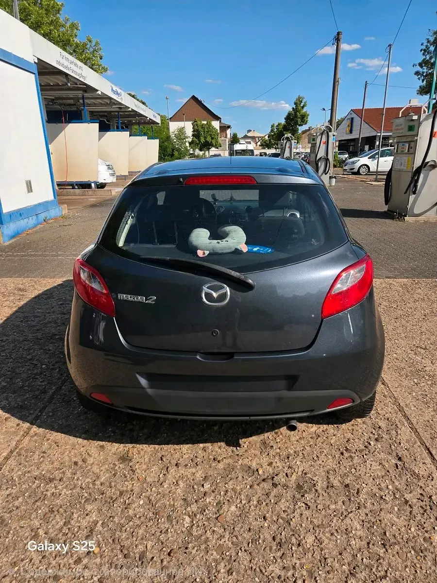 Gebraucht Mazda 2 86 PS (63 kW) 2009 Grau Kleinwagen