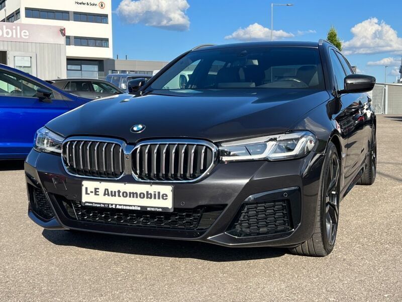 Sophistograu brillanteffekt Gebraucht 2020 BMW 540 M Sport Kombi | 50.470 € (Teuer) - Bild 1/4