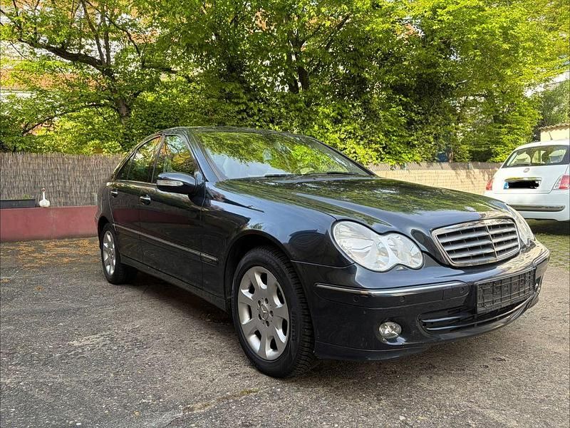 Gebraucht Mercedes C180 Elegance 143 PS (105 kW) 2004 Blau Limousine