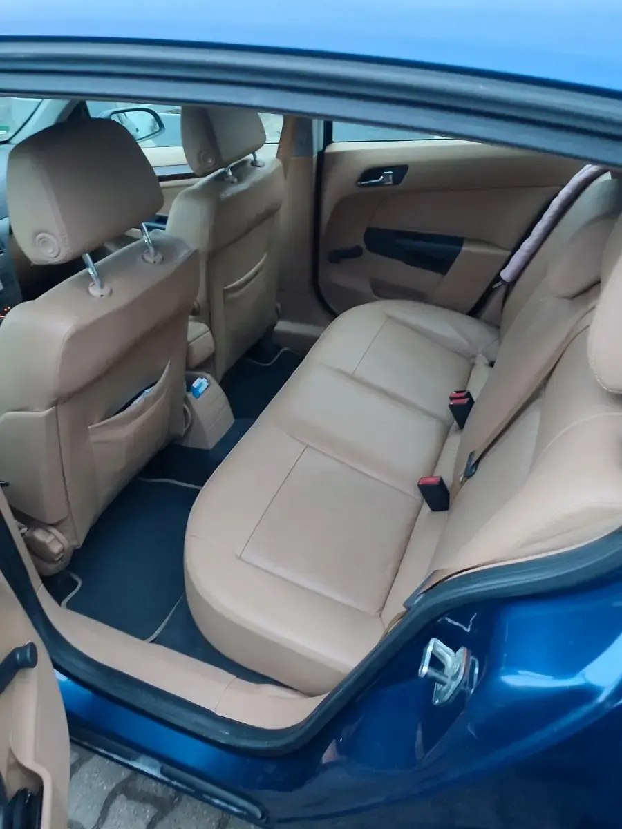Gebraucht Opel Astra 125 PS (91 kW) 2004 Blau Kleinwagen