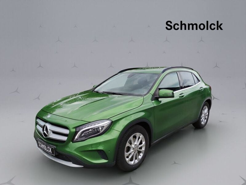 Andere farbe Gebraucht 2017 Mercedes GLA220 Style SUV | 22.900 € (Etwas zu teuer) - Bild 1/4