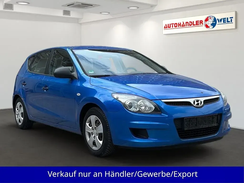 Gebraucht Hyundai i30 109 PS (80 kW) 2009 Blau Limousine