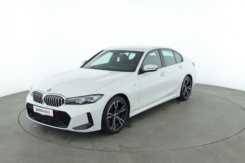 Weiß Gebraucht 2024 BMW 318 M Sport Limousine | 35.820 € (Fairer Preis) - Bild 1/4