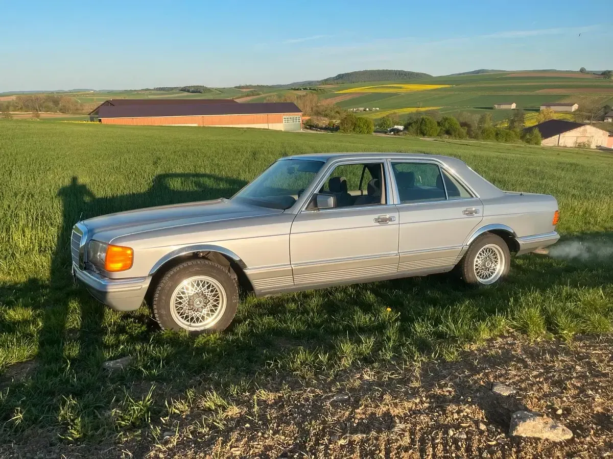 Gebraucht Mercedes 280 SE 185 PS (136 kW) 1984 Blau Limousine