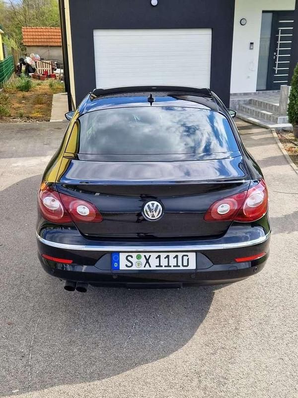 Gebraucht VW Passat Basis 160 PS (117 kW) 2011 Schwarz Limousine