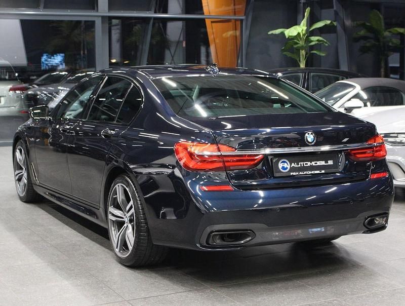 Gebraucht BMW 730 M Sport 265 PS (194 kW) 2019 Schwarz Limousine