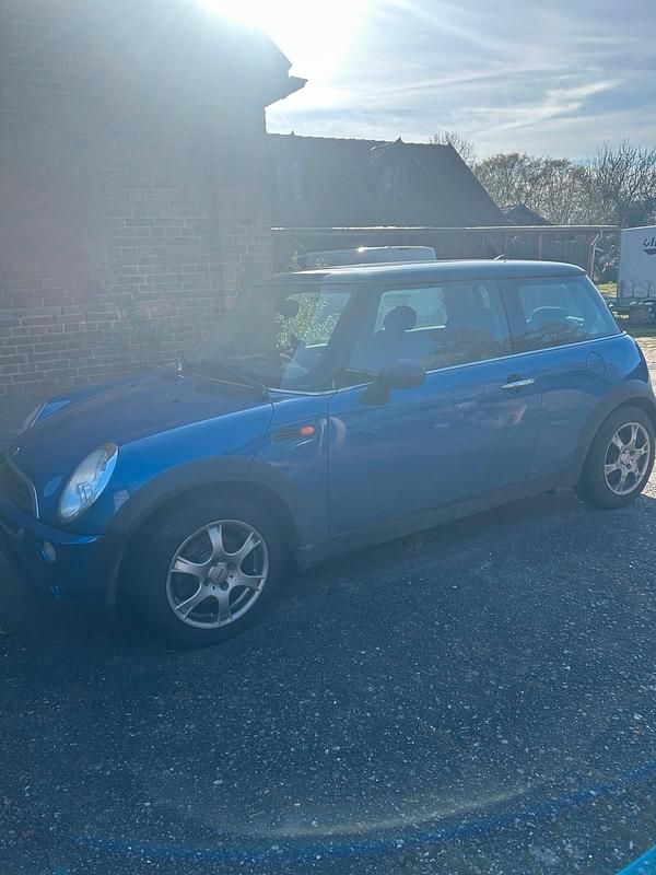 Second-hand Mini ONE 85 CP (62 kW) 2005 Albastru Hatchback