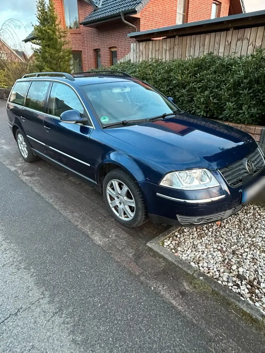 Gebraucht VW Passat 131 PS (96 kW) 2004 Blau Kombi