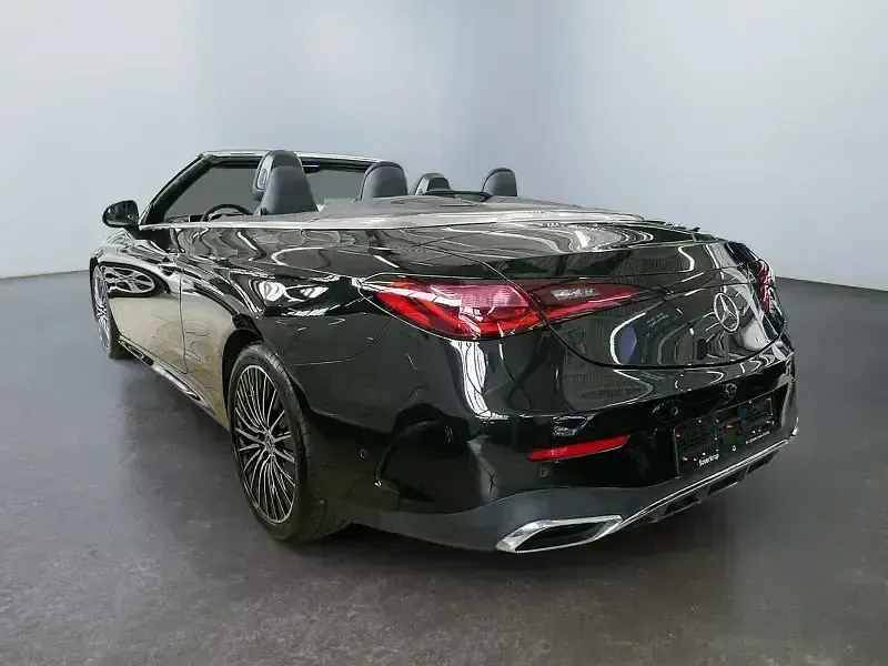 Gebraucht Mercedes CLE200 AMG 204 PS (150 kW) 2025 Schwarz Cabrio