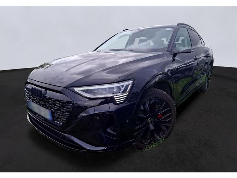 Mythosschwarz (metallic) Gebraucht 2024 Audi Q8 Sportback e-tron Ambiente SUV | 61.900 € (Superpreis) - Bild 1/3