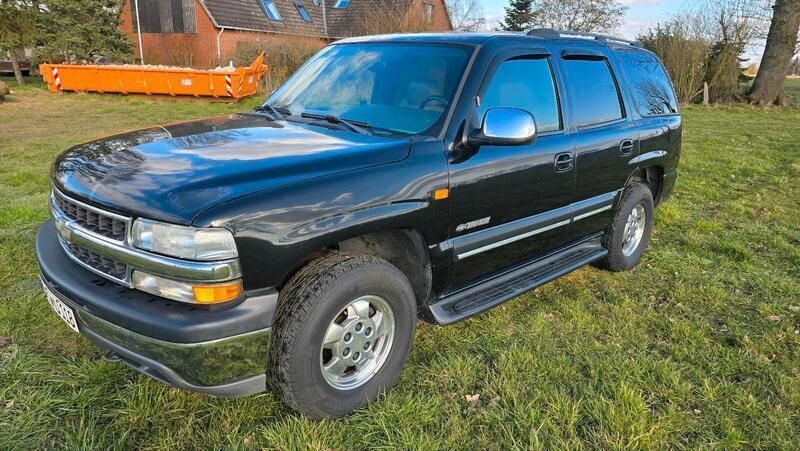 Schwarz Gebraucht 2001 Chevrolet Tahoe SUV | 5.000 € (Fairer Preis) - Bild 1/4