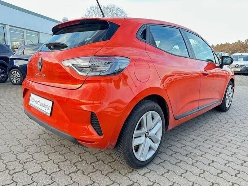 Gebraucht Renault Clio V Evolution 67 PS (49 kW) 2024 Orange Limousine