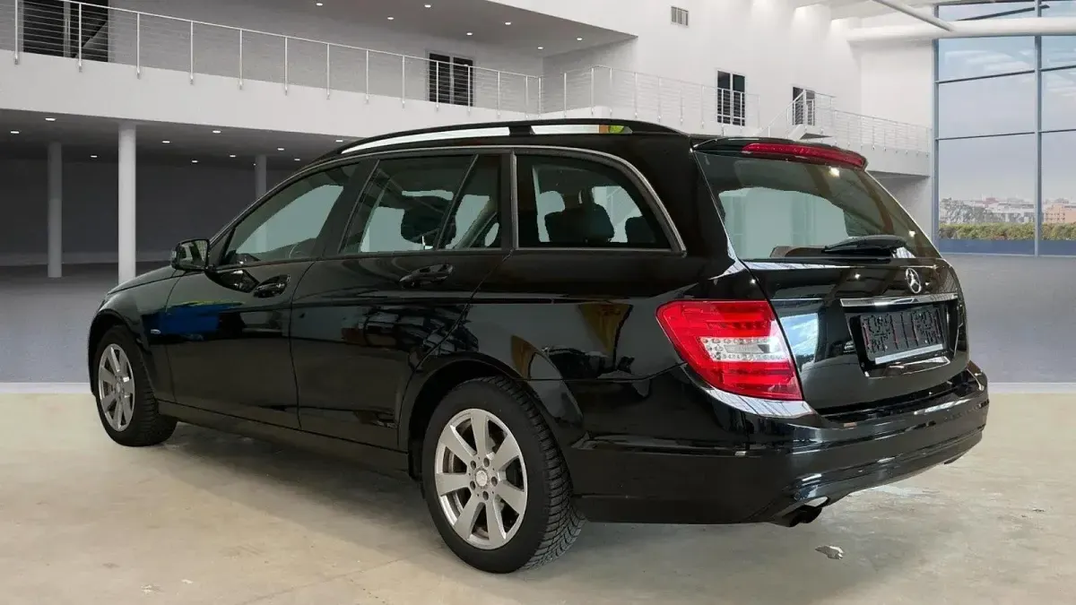 Gebraucht Mercedes C200 136 PS (100 kW) 2012 Schwarz Kombi