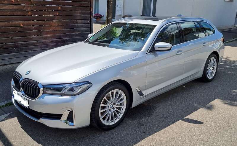Silber Gebraucht 2020 BMW 530 Luxury Line Kombi | 33.000 € (Guter Preis) - Bild 1/4